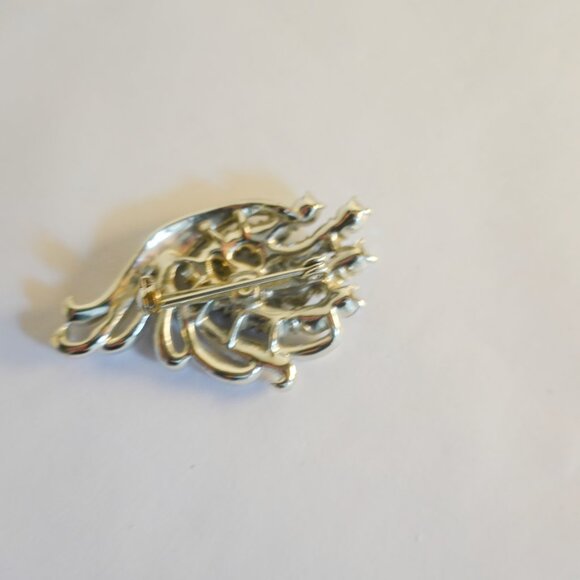 Vintage Aurora Borealis Large Pin Brooch - Picture 2 of 2